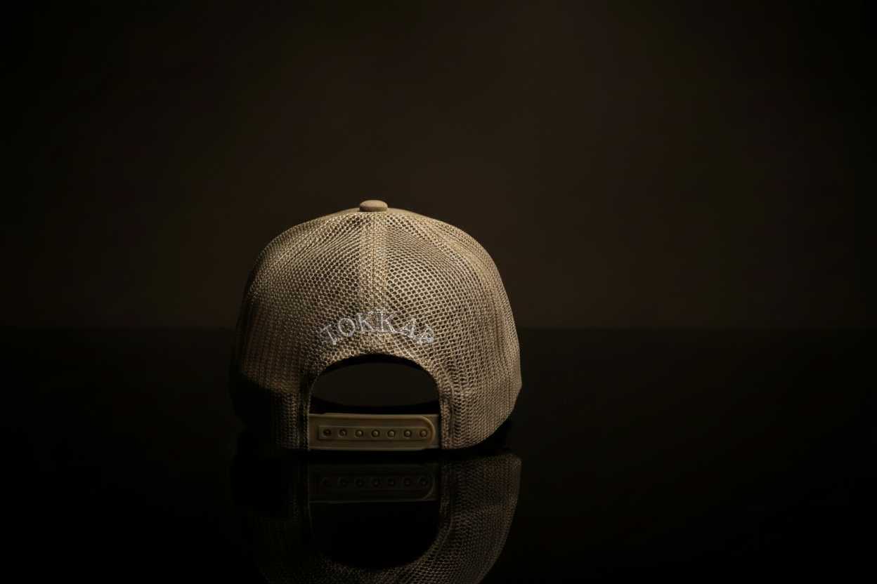 TOKKAP Statement Trucker Cap — Sand